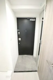 プレサンス神戸長田マリエント【5階】の玄関