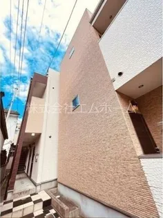 カトルセゾン彩【1階】の外観