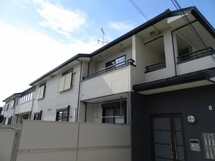 ロ・ピュール【2階】の外観