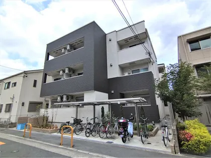 フジパレス摂津香露園【1階】の外観