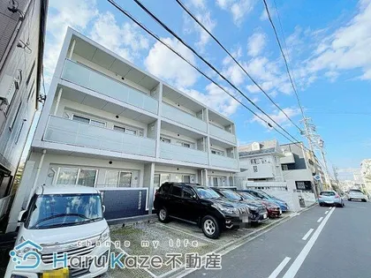 HILLS CRESTの画像