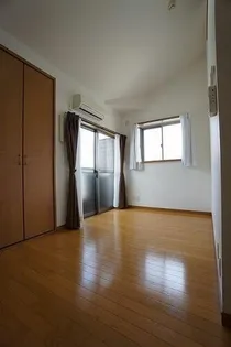 クリスタルK九大南の画像