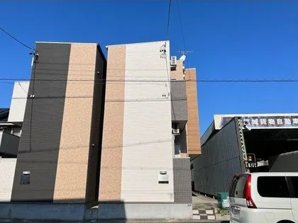 イデアーレ尼ケ坂【1階】の外観