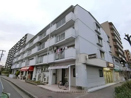 パロス沢良宜【307号室】の外観