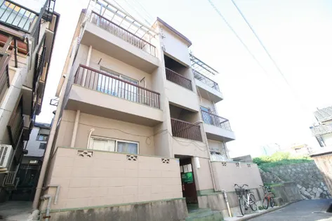 津崎マンション【2階】の外観