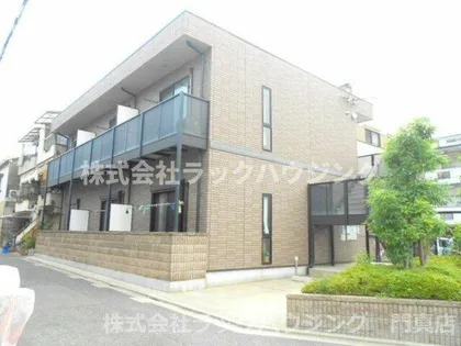 アンプルール Ange【2階】の外観