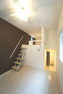 リバーサイド ハウスの画像