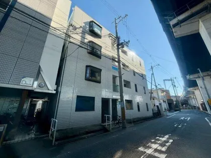 ウィステリア【4階】の外観