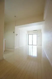 グリュックハイム山王公園前【4階】の外観