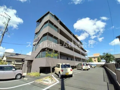 ユトリロ草間の画像