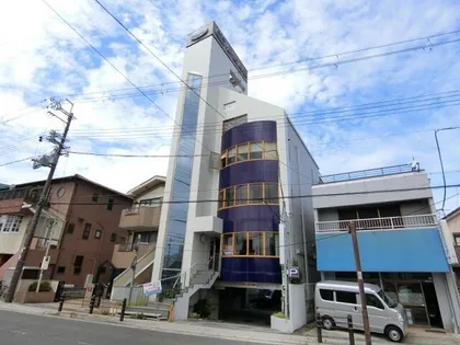 伊勢商会ビルの画像