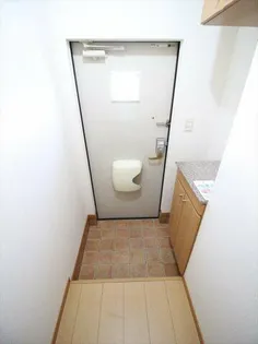 グラン パレ【2階】の玄関