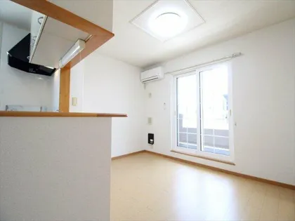 グラン パレ【2階】の居間