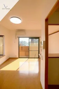 ピュアドームステイツ博多【2階】の外観