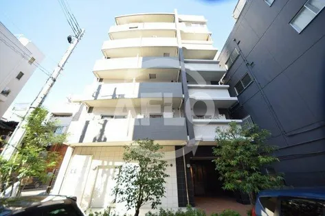 ベルフォーレ イガ【3階】の外観