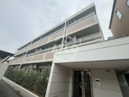 パインコート江坂Ⅱ【2階】の外観