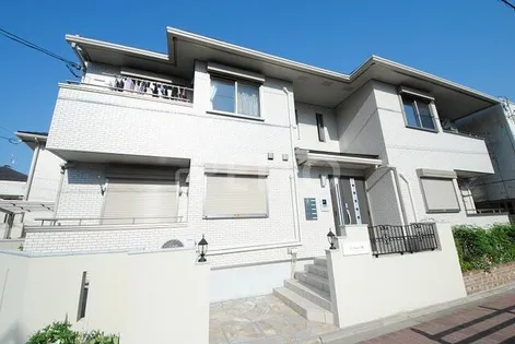 ラグレイス下鴨【1階】の外観