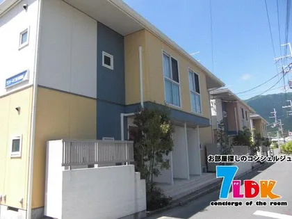 ラフィーネ三室参番館Aの画像