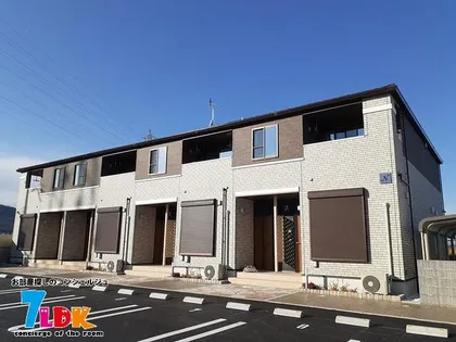 カトルセゾンNの画像