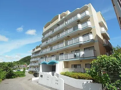ベガ中上【3階】の外観