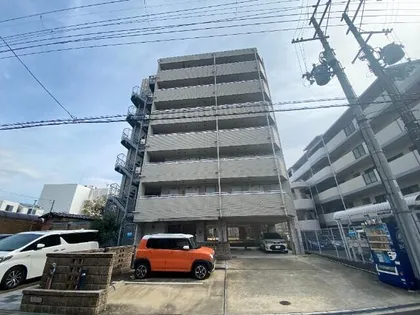 エムロード新大阪【4階】の外観