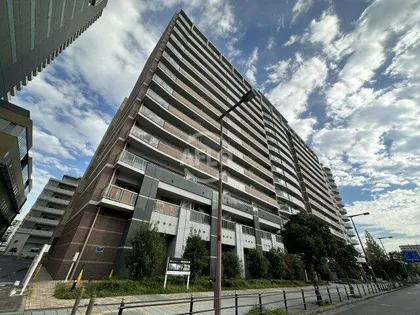 ロイヤルパークスなんば【14階】の外観