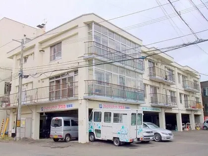 第6ナベビルの画像