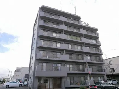 北海道札幌市東区北三十三条東8丁目【マンション】の外観