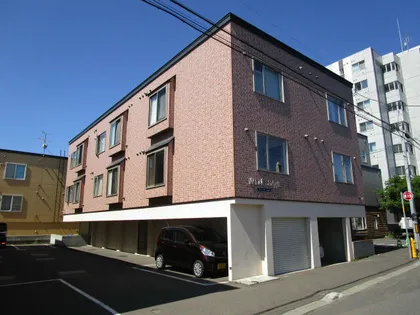 北海道札幌市東区本町二条3丁目【アパート】の外観