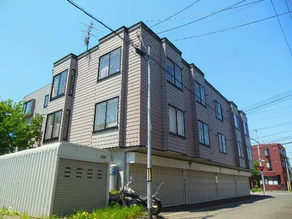 北海道札幌市東区北十二条東12丁目【アパート】の外観