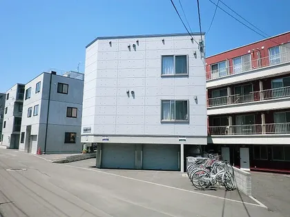 北海道札幌市東区北十三条東6丁目【アパート】の外観