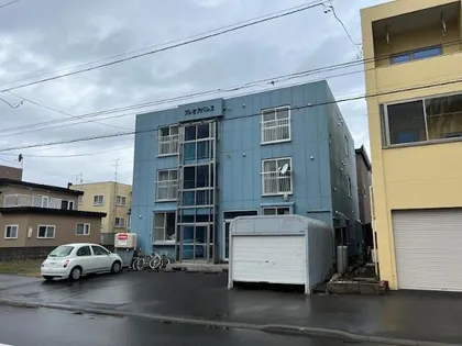 北海道札幌市東区北十六条東5丁目【マンション】の外観