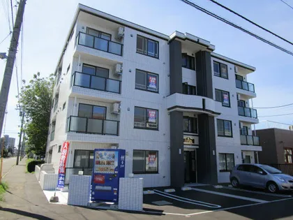 北海道札幌市東区北十八条東16丁目【マンション】の外観