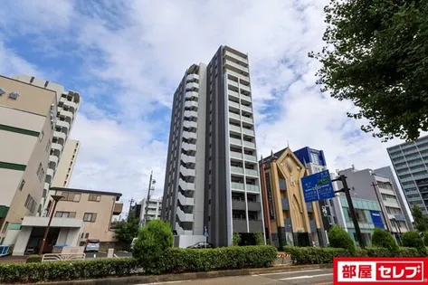 プレサンス ロジェ 千種内山【2階】の外観