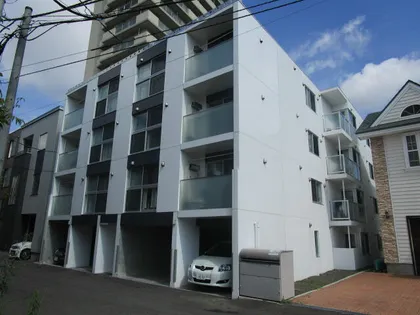 北海道札幌市東区北八条東6丁目【マンション】の外観