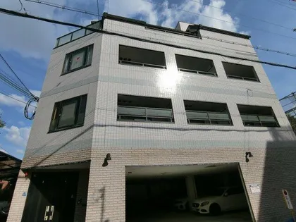 リバティーコートの画像