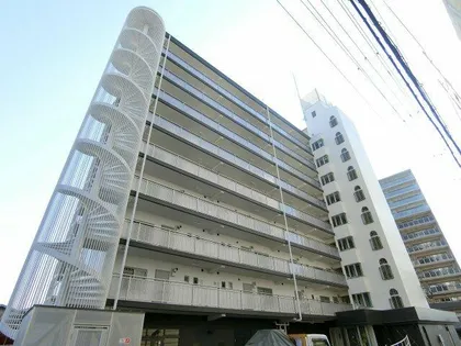 ULYSIS EN FAMILLEの画像