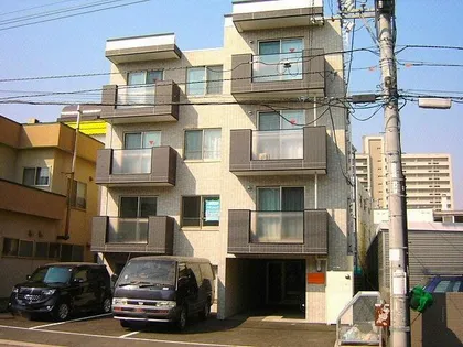 トライフォース12【1階】の外観