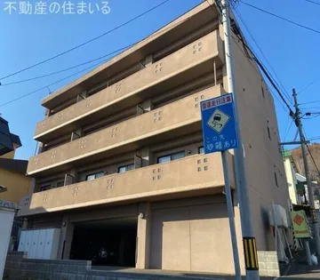 アイマール川沿の画像