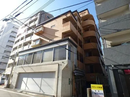 レジデンス馬借【3階】の外観