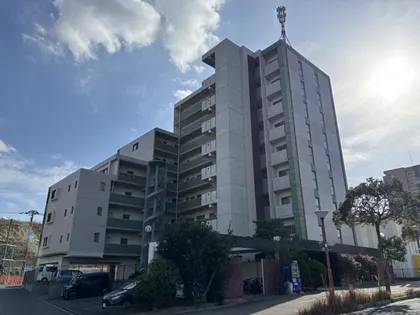 アヴァンセ学術都市の外観