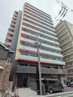 セレニテ南堀江エクラ【2階】の外観