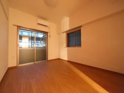 タウンライフ千種【3階】の居間