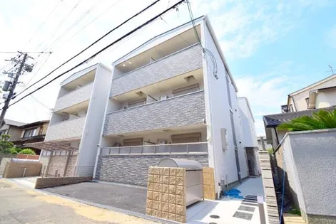 フォレストクリエオーレ城垣町弐番館【2階】の外観