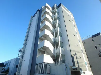 ONLY ONE小花Ⅱ【6階】の外観