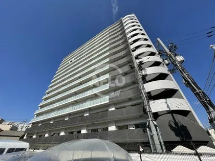 セレニテ福島プリエ【15階】の外観