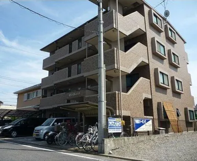 サンパティーク【2階】の外観