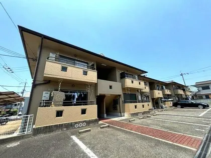 聖ソレアードA棟【2階】の外観