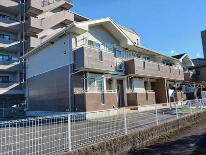 フィオーレ高畑【1階】の外観