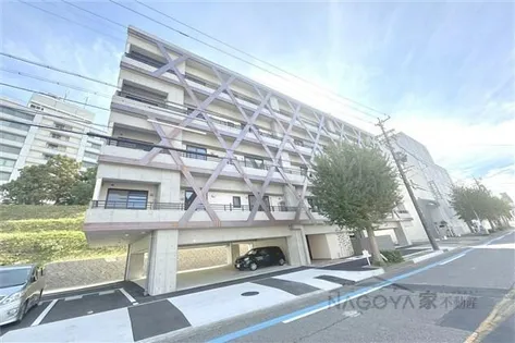 三の丸殿【3階】の外観